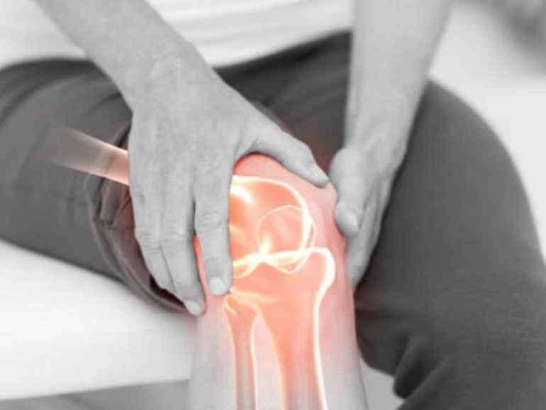 7 Symptoms of Knee Osteoarthritis (OA) and 2 Solutions for You